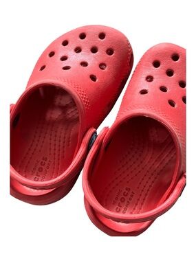 Crocs Kids Classic Clog Red Toddler Size C7 Slip On Water Shoes